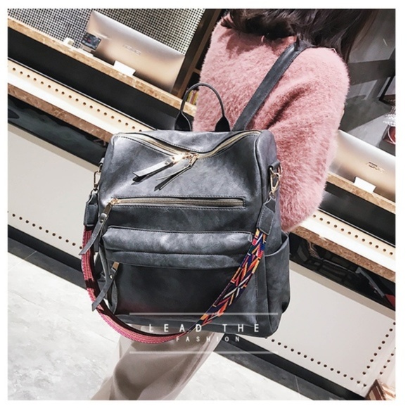 C'estle Via - Backpack/ Shoulder Bag - Picture 2 of 8